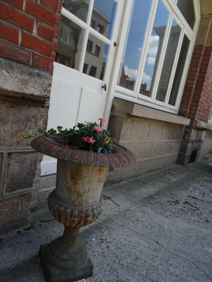 Au Pied Du Beffroi Daire Arras Dış mekan fotoğraf
